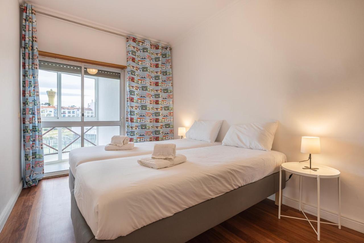 Sunny 2 Bdr Apartment By Lovelystay Charneca  Dış mekan fotoğraf